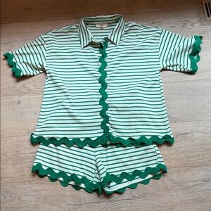 Entro Striped ric rac Top and Short Set Size small
